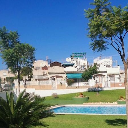 Apartament Casa Del Gato Rojo , Communal Swimming Pool , Terrace With Barbecue Torrevieja Exteriör bild