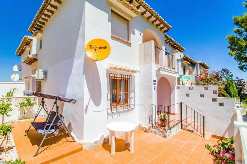 Apartament Casa Del Gato Rojo , Communal Swimming Pool , Terrace With Barbecue Torrevieja Exteriör bild