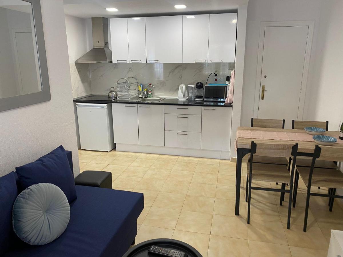 Apartament Casa Del Gato Rojo , Communal Swimming Pool , Terrace With Barbecue Torrevieja Exteriör bild