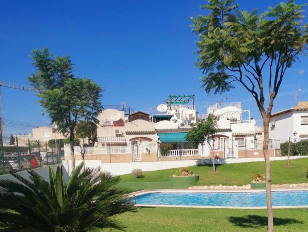 Apartament Casa Del Gato Rojo , Communal Swimming Pool , Terrace With Barbecue Torrevieja Exteriör bild